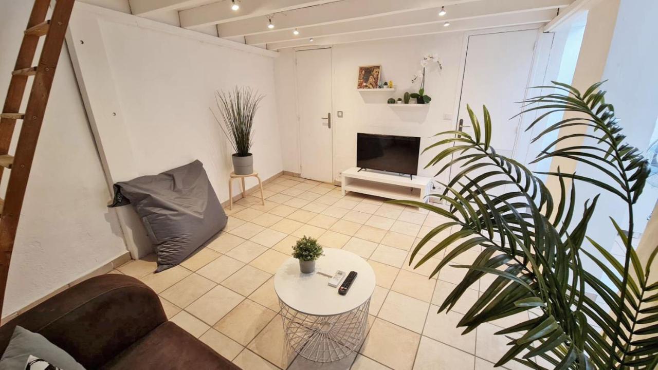 Gregbnb - T2 Climatise Mezzanine - Atypique - Centre Ancien Toulon Exteriör bild